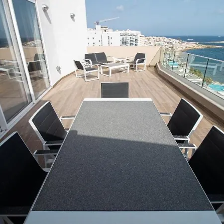 Seafront Penthouse * St. Paul's Bay