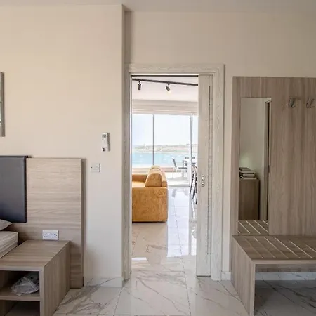 Seafront Penthouse Hotel