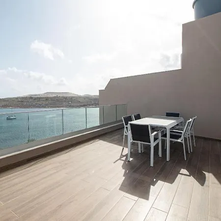 Hotel Seafront Penthouse *