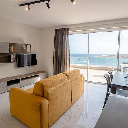 Hotel Seafront Penthouse St. Paul's Bay